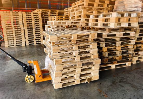 Specjalistyczne metody usuwania pleśni z drewna