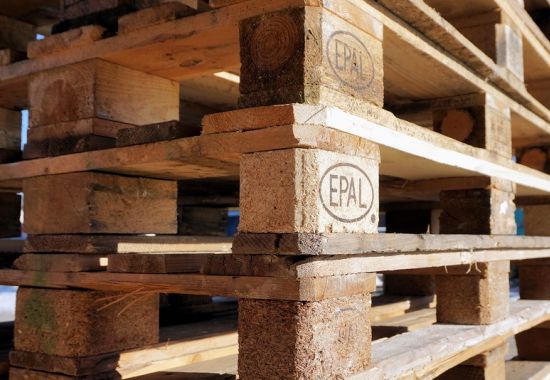 Co stanowi o jakości palet drewnianych Poznań HGV?
